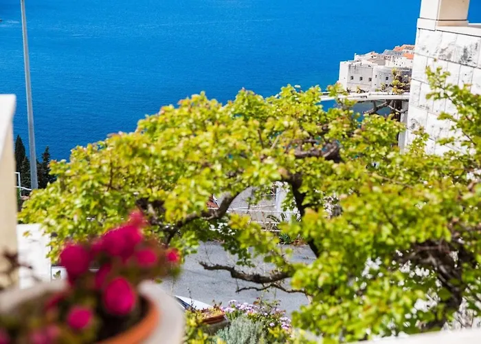 Apartamento Lacroma *