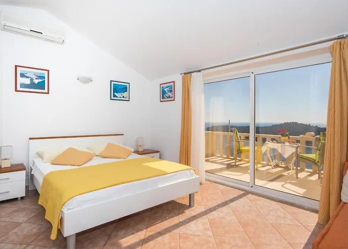 Apartamento Lacroma