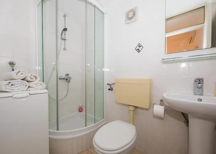 Lacroma Apartamento