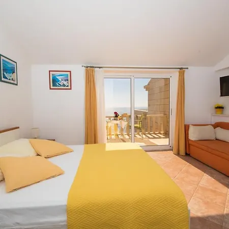 Apartament Lacroma